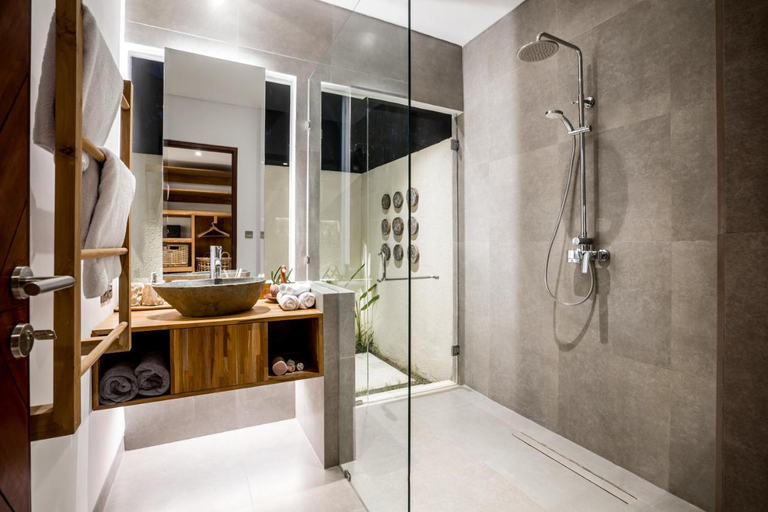 Bathroom 4, Villa Markandeya by BaliSuperHost, Gianyar