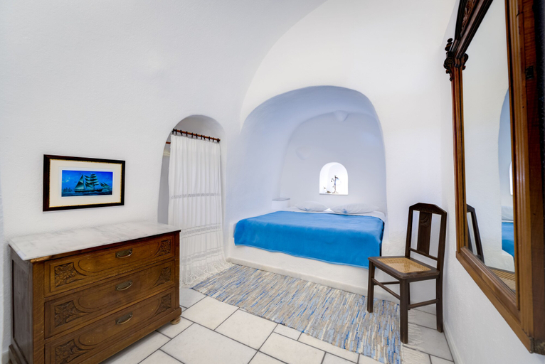 Bedroom 5, Chelidonia Traditional Villas, South Aegean