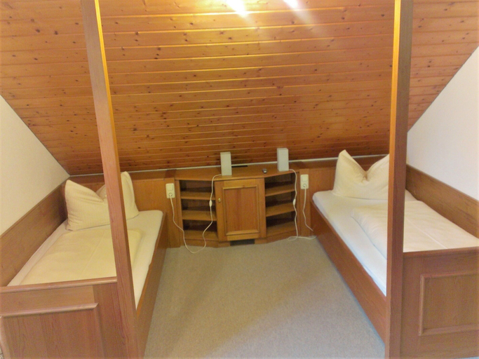 Bedroom 4, Gasthof Lamprecht, Weilheim-Schongau