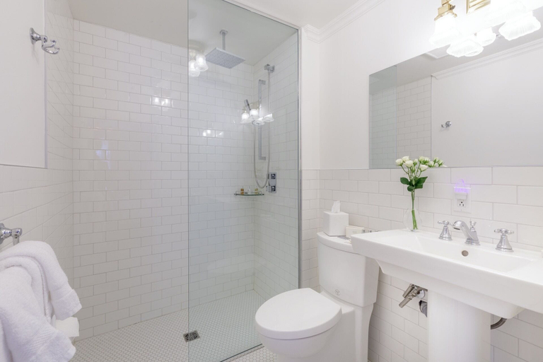 Bathroom 5, Stonehaven Le Manoir, Les Laurentides