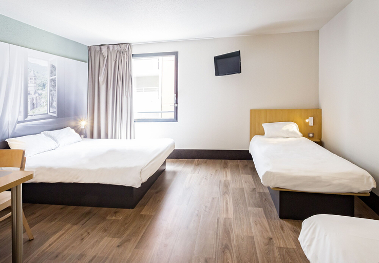 Bedroom 14