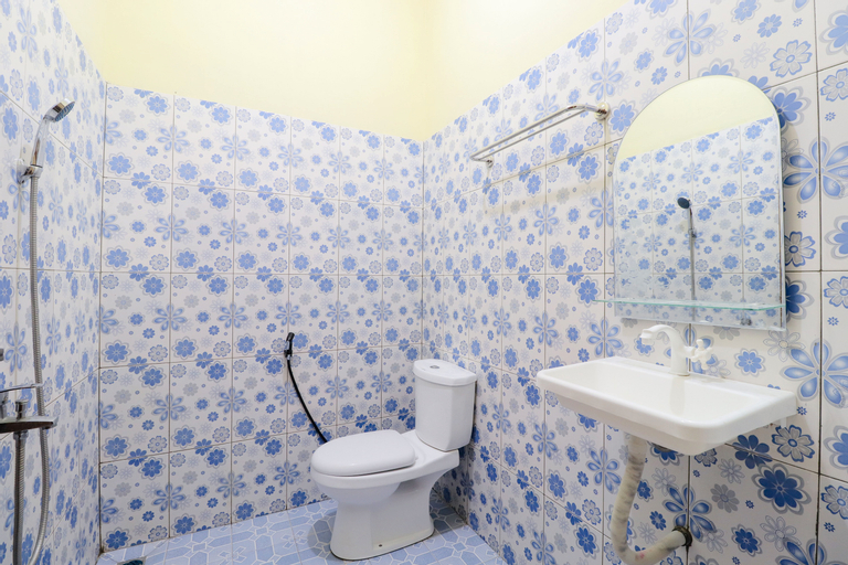Bathroom 4