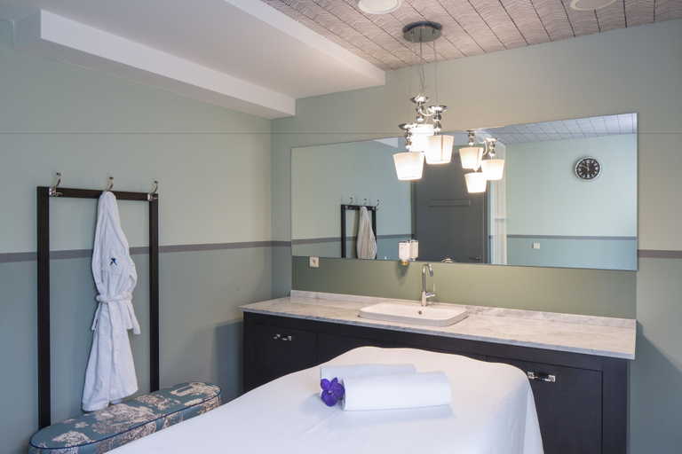 Bathroom 4, Falkensteiner Spa Resort Mariánské Lázně, Cheb