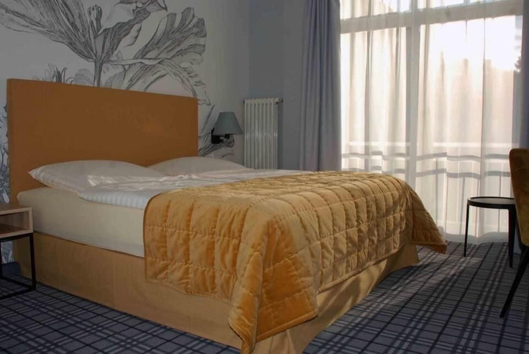 Bedroom 2, Hotel Ambiente, Schaumburg