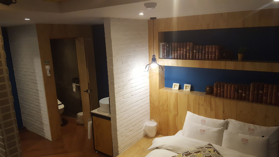 Bedroom 9