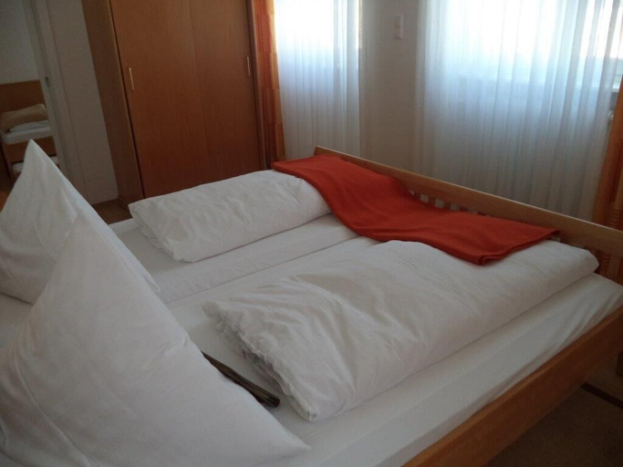 Bedroom 4, Hotel Rose Heidelberg, Heidelberg