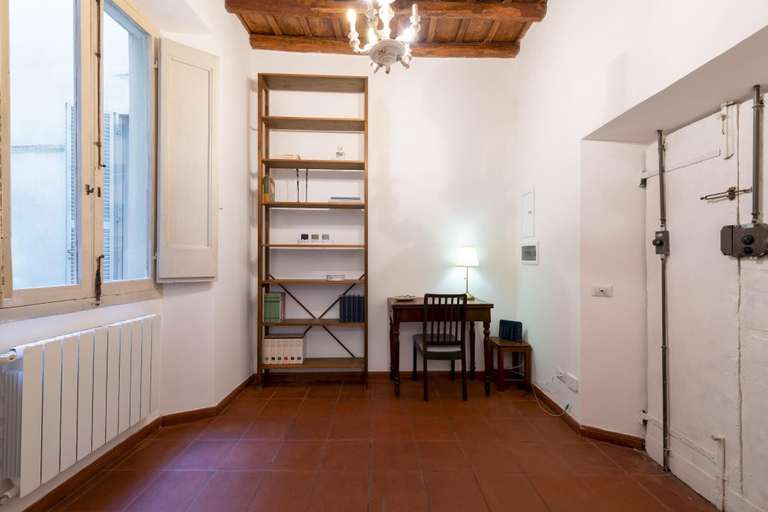 Room 5, San Calisto Apartment, Rome