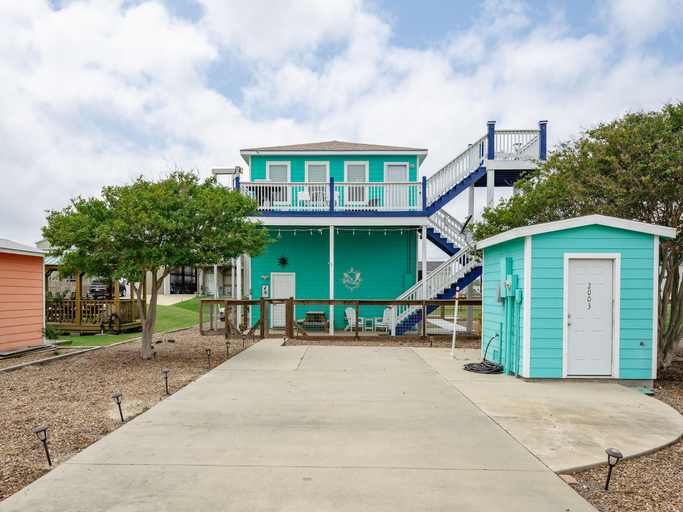 Exterior & Views 1, Wade Into Life, Aransas