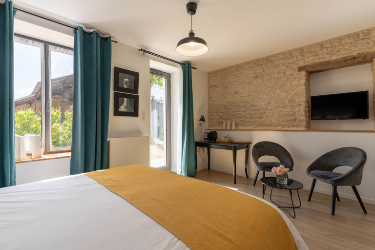 Bedroom 4, Au logis de Bellefois, Vienne