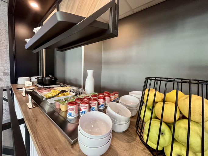 Food & Drinks 5, B&B HOTEL Lyon Aéroport Saint-Quentin-Fallavier, Isère