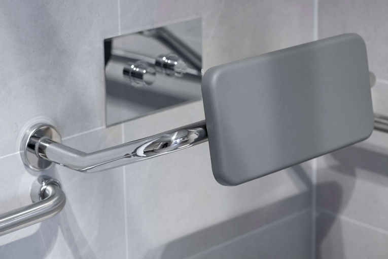 Bathroom 12