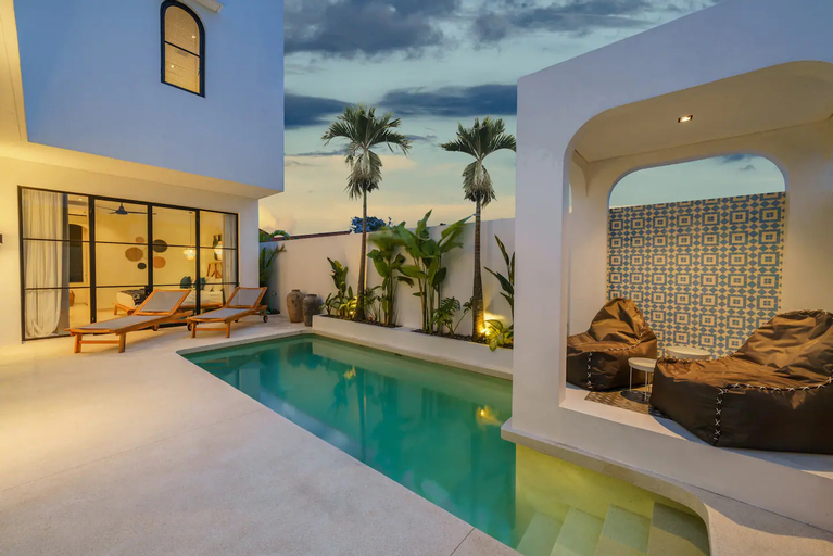 Exterior & Views 1, Villa Casa Brezza: Stunning 3BR Villa in Great Location, Badung