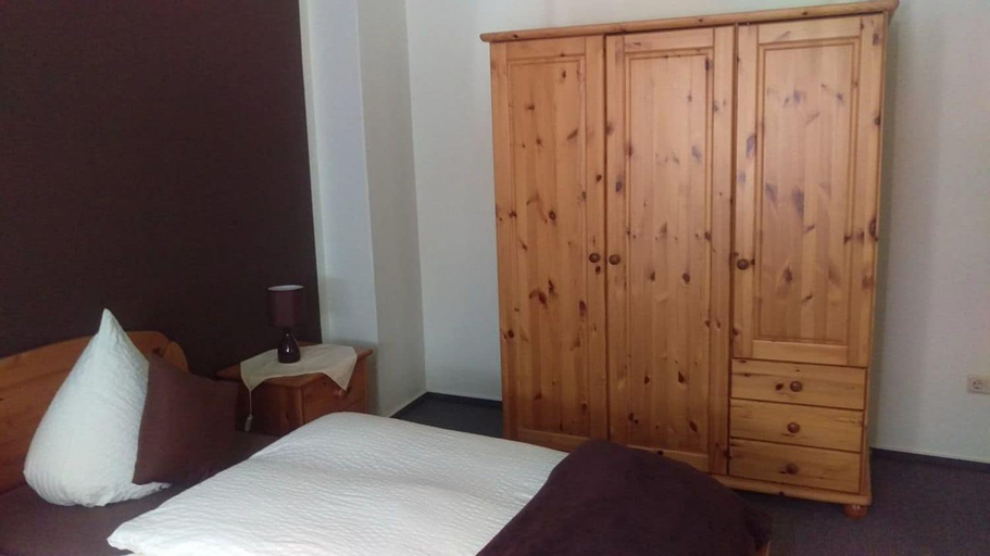 Bedroom 14