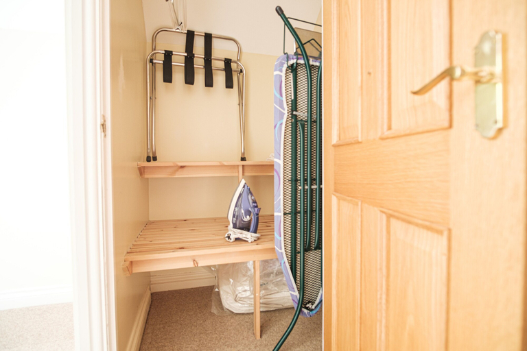 Bathroom 3, Mill Lodge Brecon Beacons, Monmouthshire
