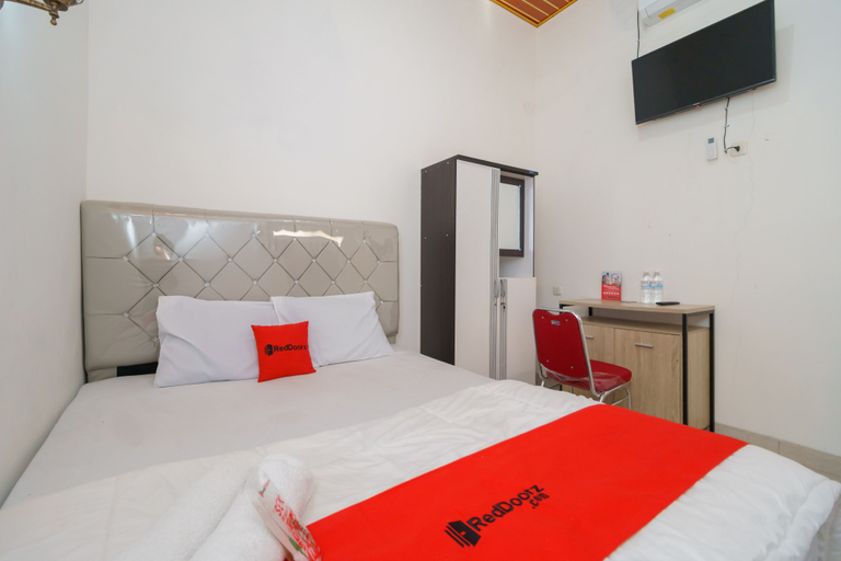 RedDoorz @ Jalan Sultan Agung Lampung Room Type - RedDoorz Room