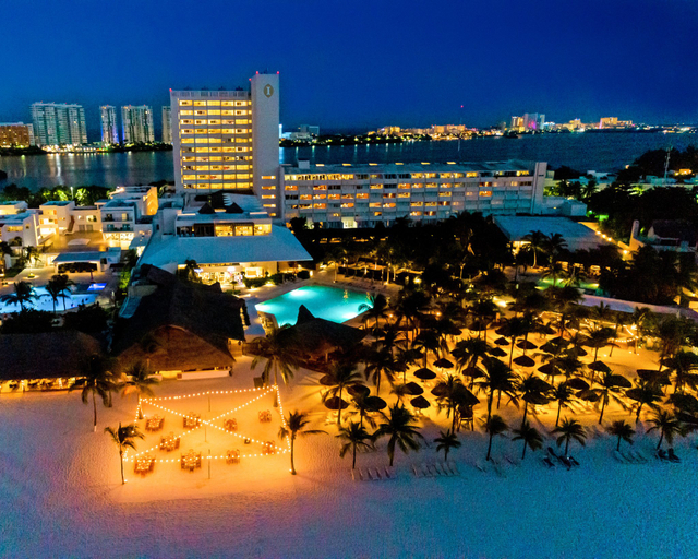 Exterior & Views 2, InterContinental Hotels PRESIDENTE CANCUN RESORT by IHG, Benito Juárez