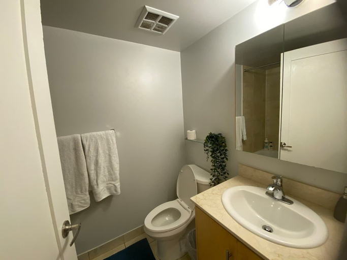 Bathroom, The Bay Suites Rogers Center, Toronto