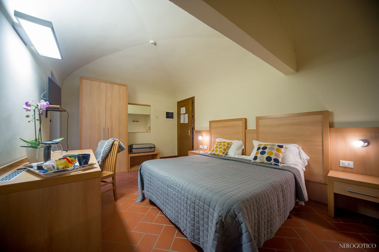 Bedroom 3, Chiostro delle Monache Hostel Volterra, Pisa
