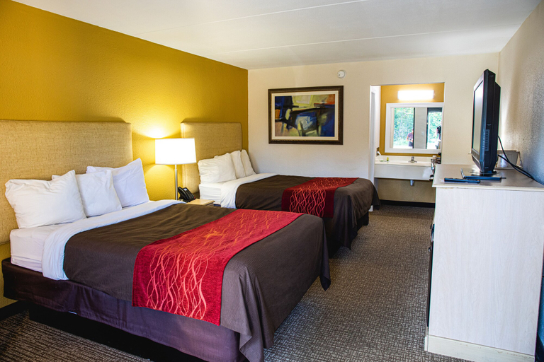 Bedroom 2, Grand Vista Hotel, Scott