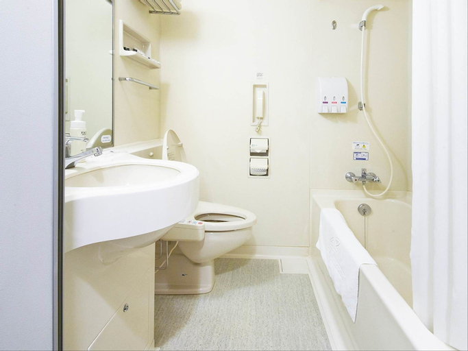 Bathroom 3