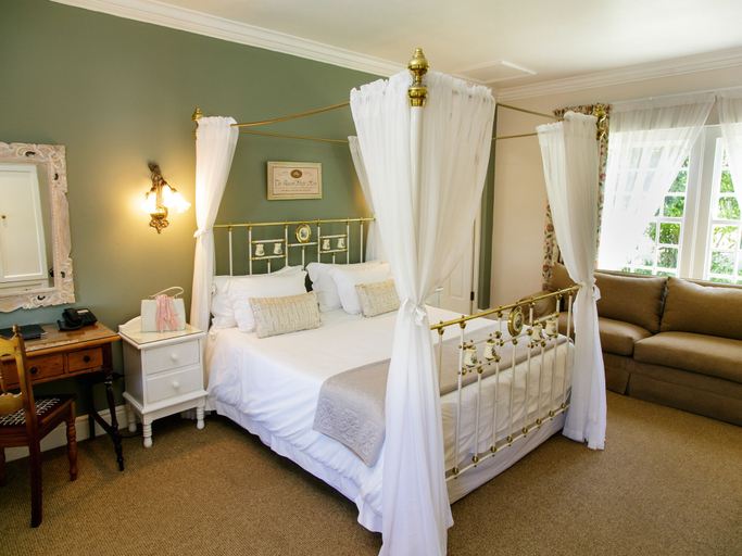 Bedroom 3, Tsitsikamma Village Inn, Cacadu