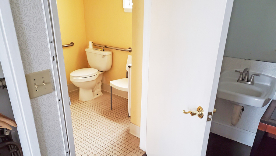 Bathroom 4, Pacific Heights Inn, San Francisco