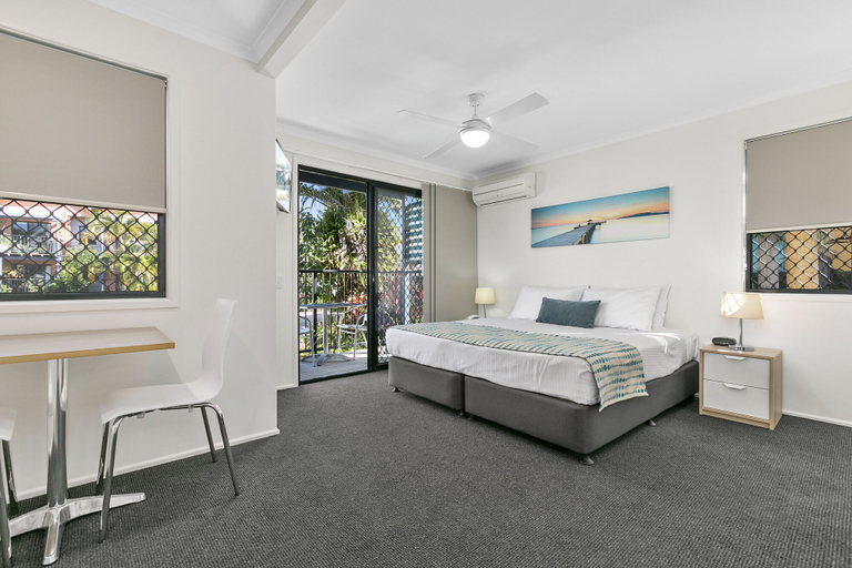 Bedroom 2, Noosa Lakes Resort, Noosa - Tewantin