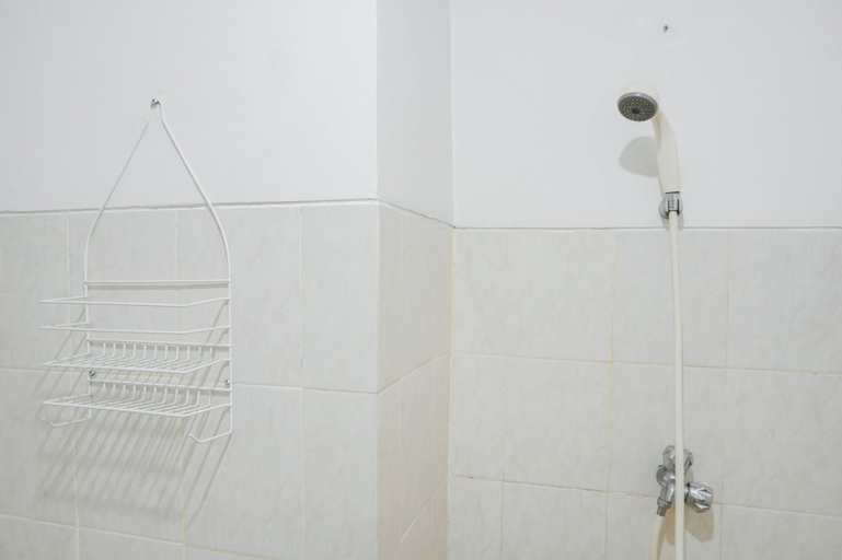Bathroom 11