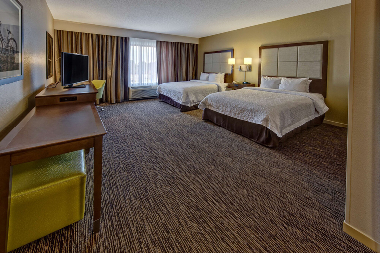Bedroom 3, Hampton Inn by Hilton Dunn, Harnett