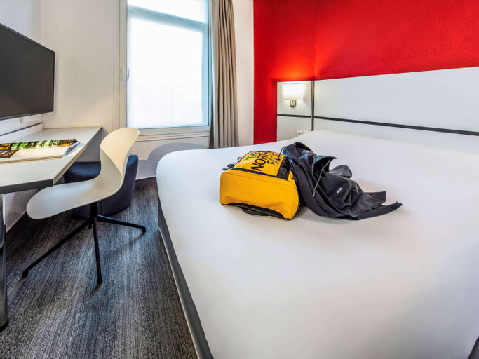 bedroom 7
