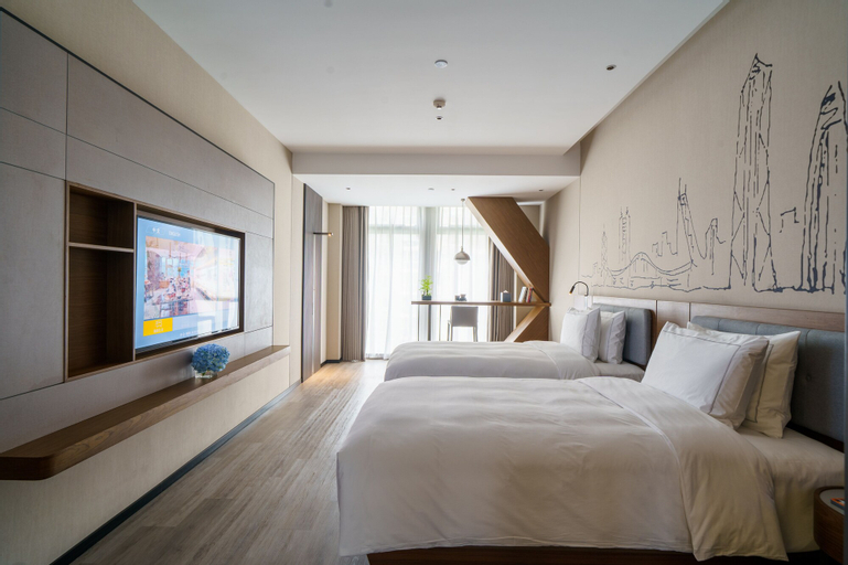 Bedroom 12