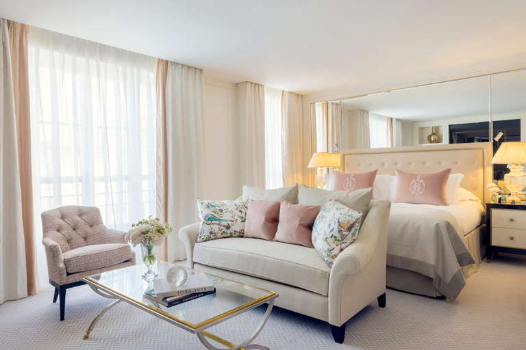 Bedroom 2, InterContinental Hotels PARIS - LE GRAND by IHG, Paris