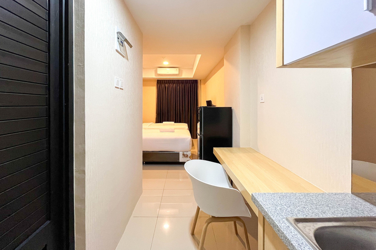 Bedroom 5, Simply Look Studio At 21St Floor De Prima Apartment, Medan