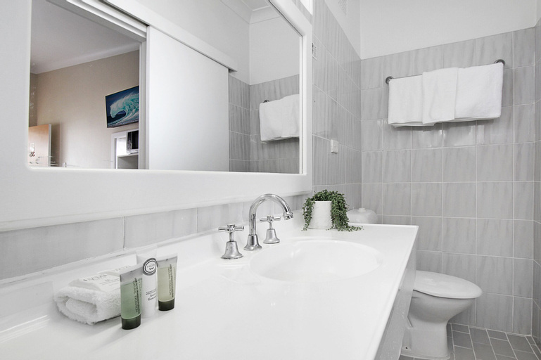 Bathroom 3