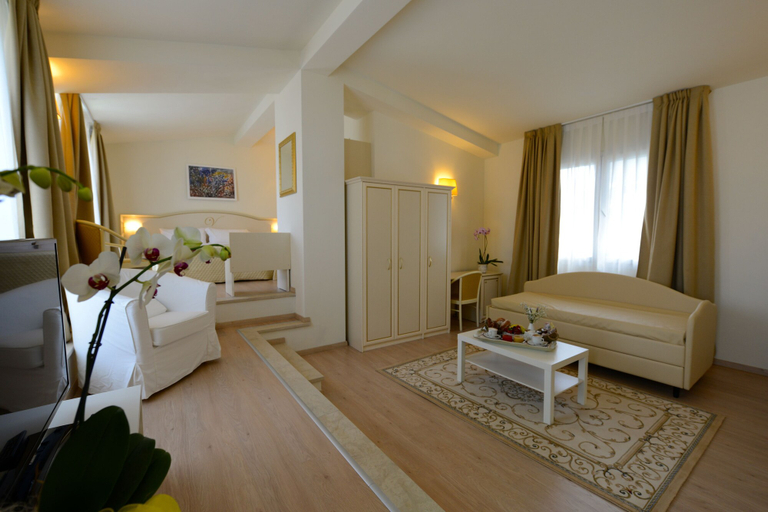 Bedroom 3, Hotel Viscardo, Lucca