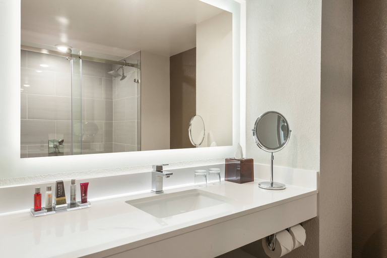 Bathroom 4, Marriott Myrtle Beach Resort & Spa at Grande Dunes, Horry