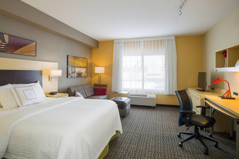 Bedroom 3, TownePlace Suites Harrisburg Hershey, Dauphin