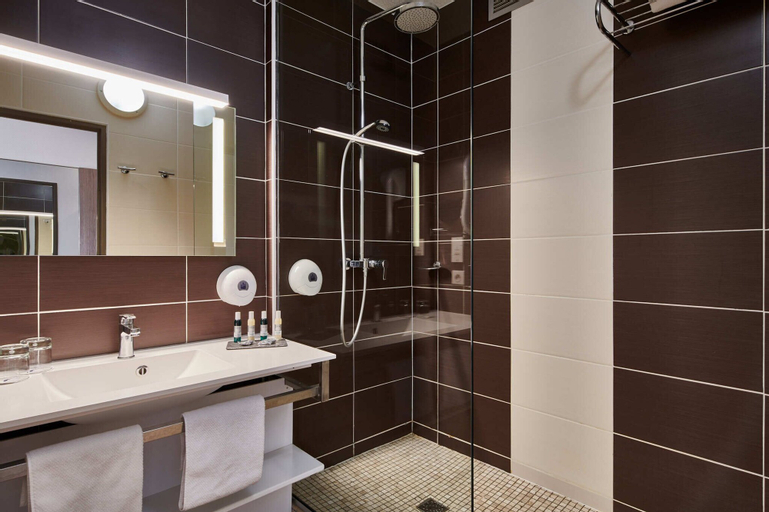 Bathroom 5