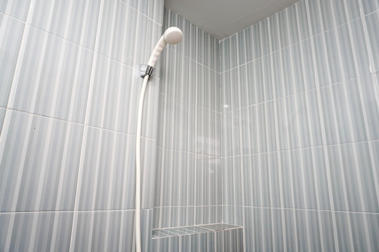 Bathroom 4