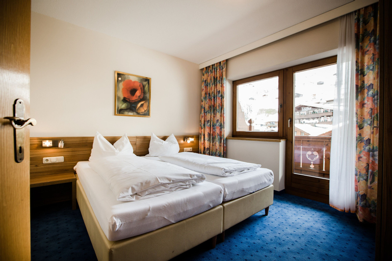 Bedroom 8