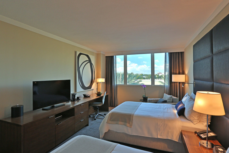 Bedroom 3, InterContinental Hotels AT DORAL MIAMI by IHG, Miami-Dade