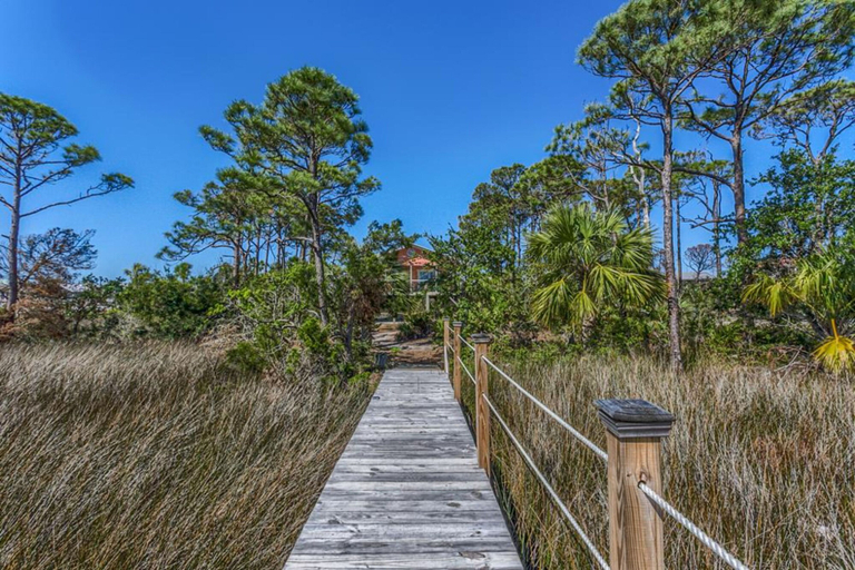 Others 5, Hideaway Bay, Gulf
