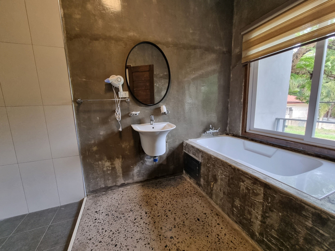 Bathroom, KOREGON POOL VILLAS, Mabalacat