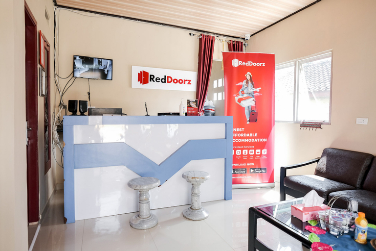 Public Area 2, RedDoorz near Jalan Perintis Kemerdekaan Lampung, Bandar Lampung