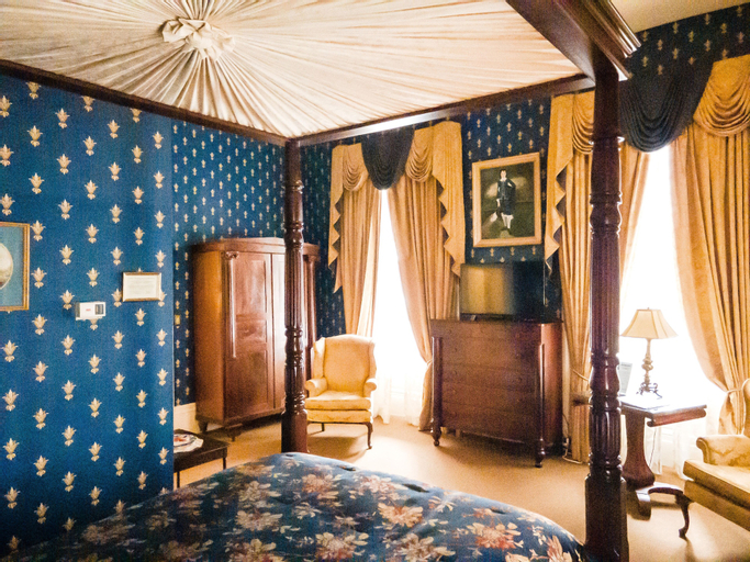 Bedroom 21