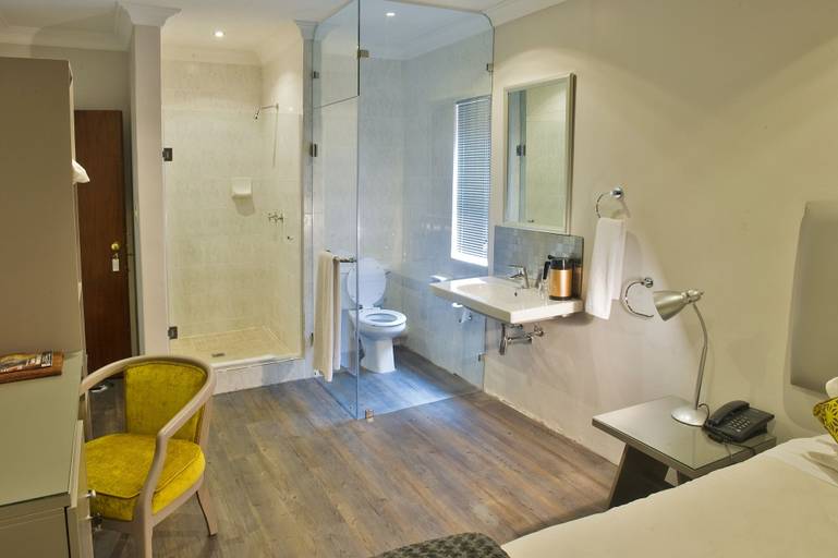 Bathroom 5, CedarWoods of Sandton, City of Johannesburg