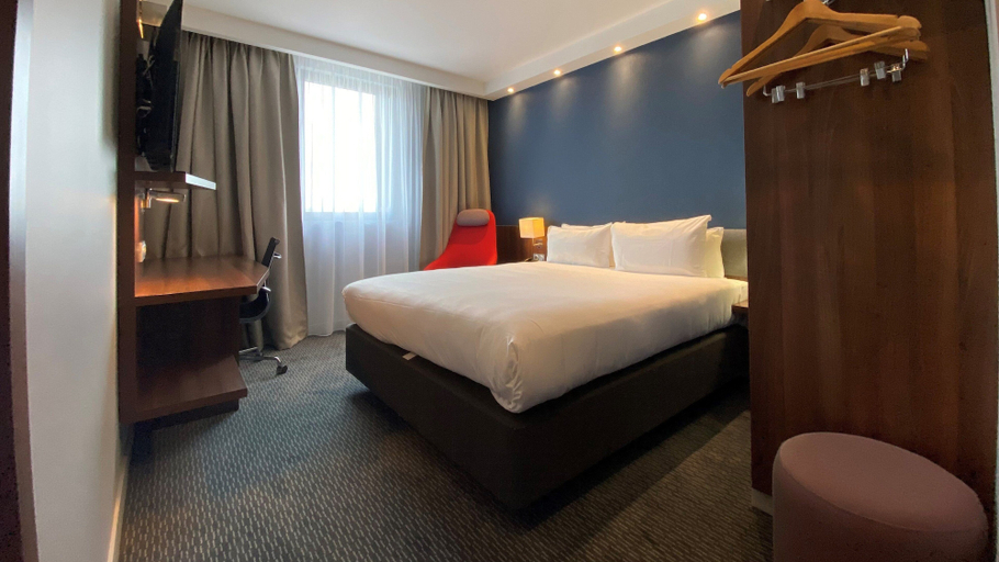 Bedroom 4, Holiday Inn Express DIJON by IHG, Côte-d'Or