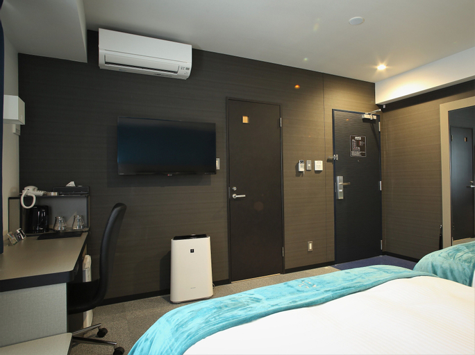 Bedroom 12