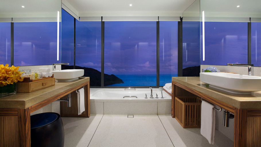 Bathroom 4