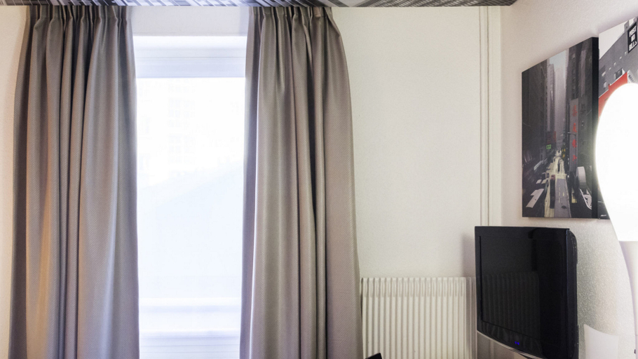living_room 6